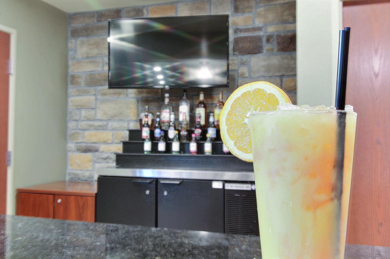 Cobblestone Hotel & Suites - Mccook Zewnętrze zdjęcie