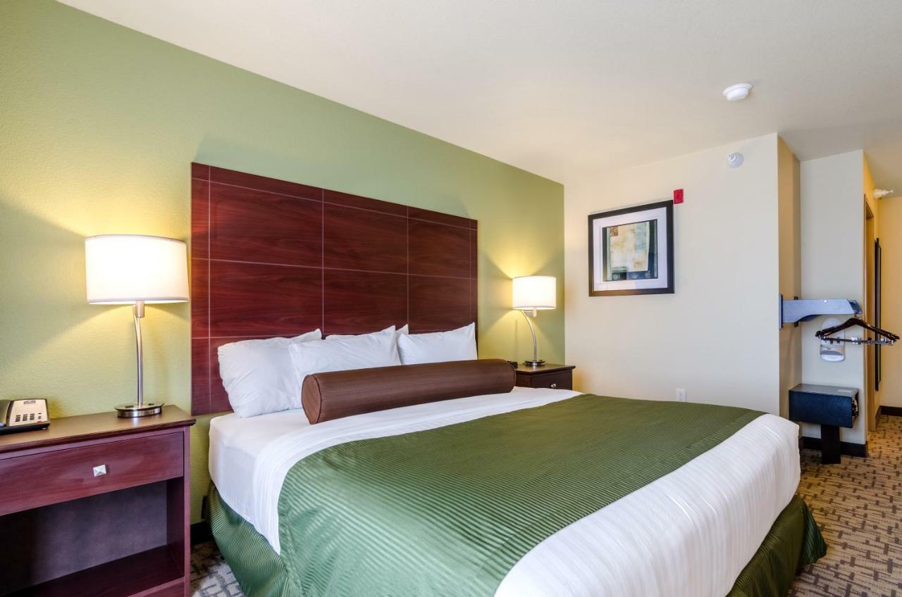 Cobblestone Hotel & Suites - Mccook Zewnętrze zdjęcie